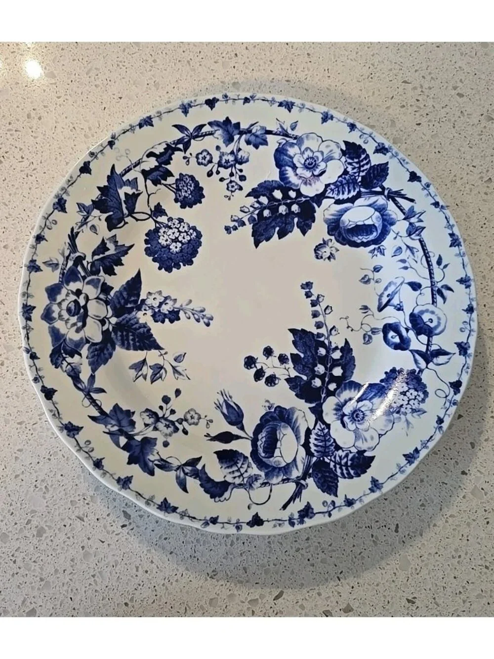 Williams Sonoma French Blue Bouquet Salad Plate Floral Design Dinner Plates 2pcs
